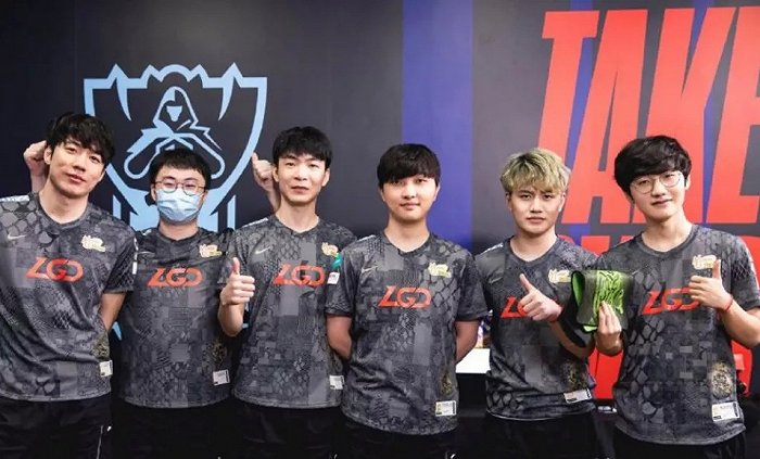 巴黎或被迫 巴黎或被迫