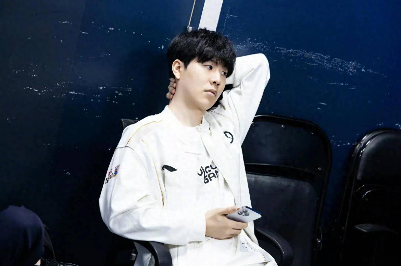 img img